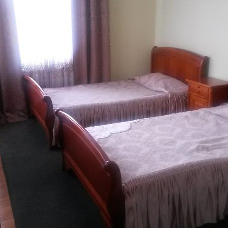 Marlen Hotel Rivne Exterior foto